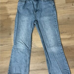AMUSE SOCIETY CROPPED STYLE JEANS SIZE 26 ❤️EUC❤️